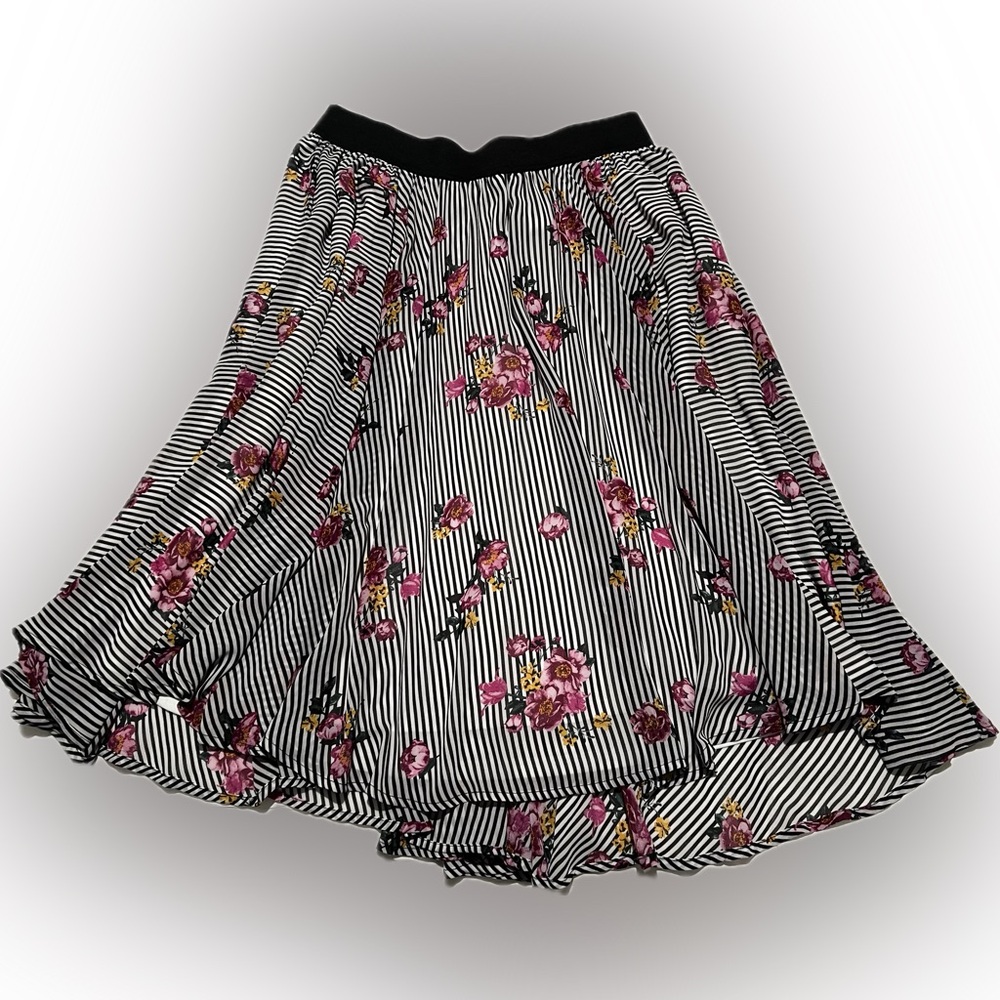 Torrid striped floral skirt size 00/0